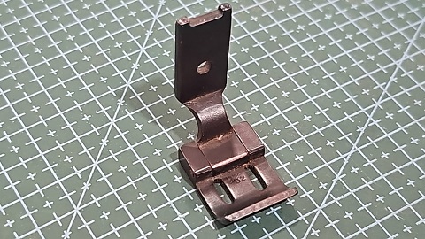 PRENSATELA DOBLE AGUJA 11/32 (8.7MM)